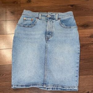 Levi's Light Blue Denim Jean skirt size 25